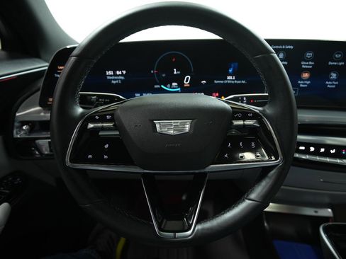 Used 2024 Cadillac Lyriq Luxury image 33