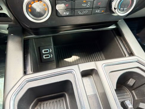 Used 2017 Ford F150 XLT w/ Equipment Group 302A Luxury image 28