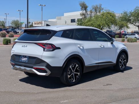 Used 2023 Kia Sportage EX FWD image 5