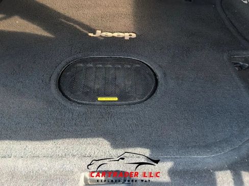 Used 2015 Jeep Wrangler Unlimited Sahara w/ Max Tow Package AWD/4WD image 28