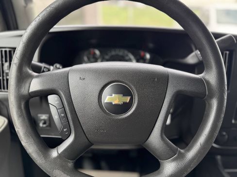 Used 2021 Chevrolet Express 2500 w/ Driver Convenience Package RWD image 18