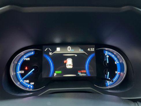 Used 2025 Toyota RAV4 LE image 40