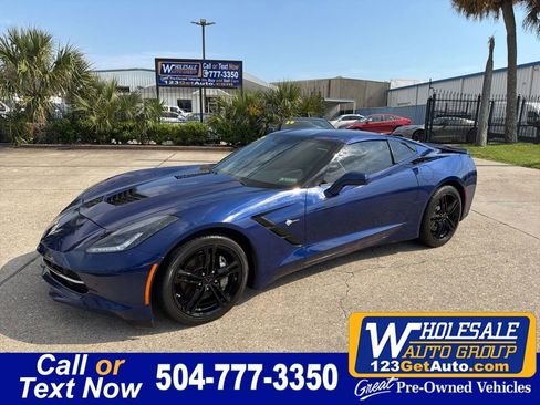 Used 2017 Chevrolet Corvette Stingray Coupe w/ 1LT RWD image 1