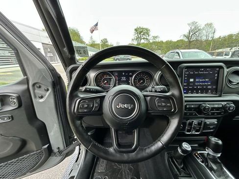 Used 2023 Jeep Wrangler Unlimited Sport AWD/4WD image 18