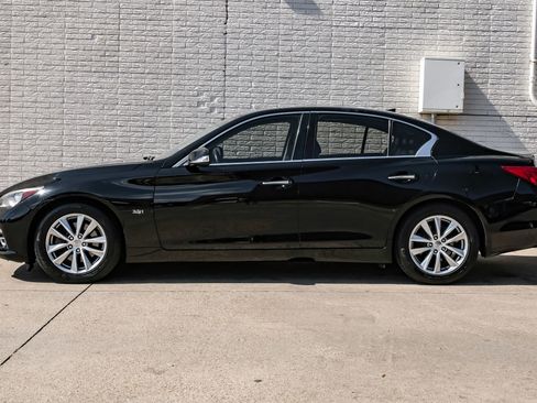Used 2017 INFINITI Q50 3.0t Premium image 9