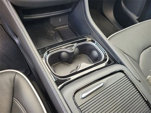 New 2026 Chrysler Pacifica Limited w/ S Appearance Package image 24