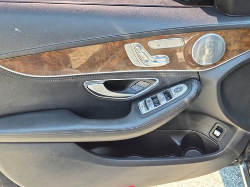 Used 2015 Mercedes-Benz C 300 4MATIC Sedan image 16