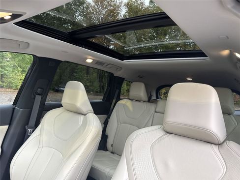 Certified 2025 INFINITI QX60 Luxe image 21