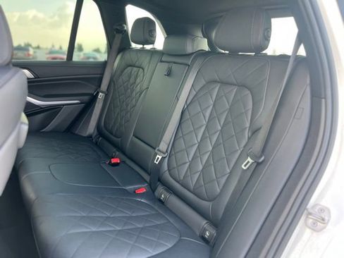 Used 2023 BMW X5 sDrive40i image 15