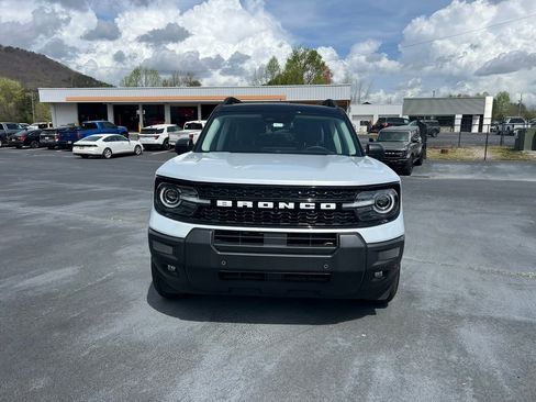 New 2026 Ford Bronco Sport Outer Banks w/ Outer Banks Tech Package+ AWD/4WD image 2