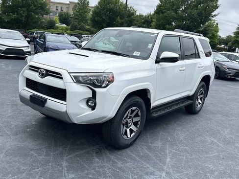 Used 2024 Toyota 4Runner TRD Off-Road AWD/4WD image 8