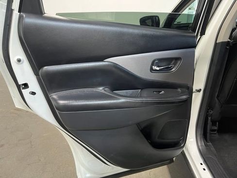 Used 2023 Nissan Murano SV AWD/4WD image 20