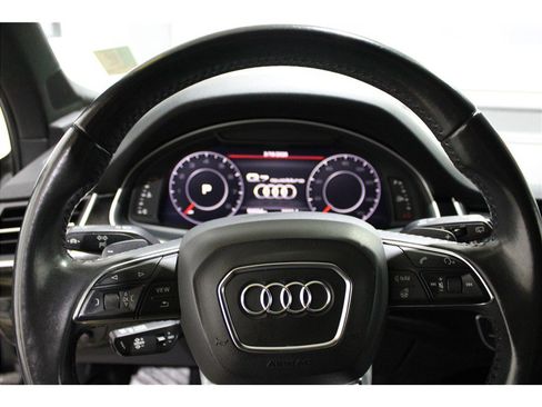 Used 2018 Audi Q7 3.0T Prestige image 9