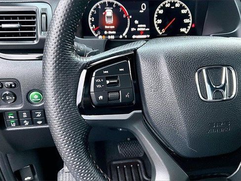 Certified 2024 Honda Ridgeline Black Edition image 12