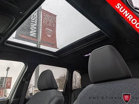 Used 2025 Subaru Forester Premium w/ Convenience Package #1 image 8