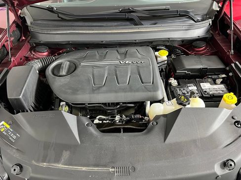 Used 2020 Jeep Cherokee Trailhawk w/ Cold Weather Group AWD/4WD image 31