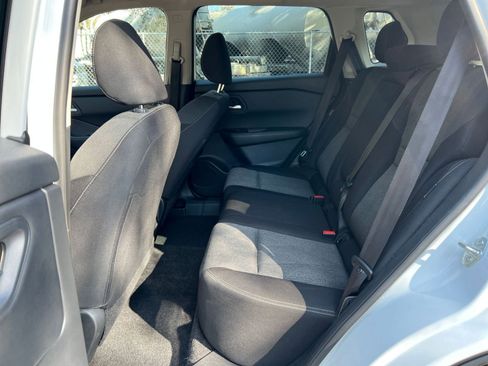 Used 2025 Nissan Rogue SV FWD image 36