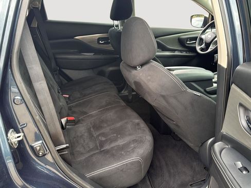 Used 2018 Nissan Murano S image 23