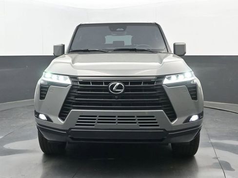 Used 2025 Lexus GX 550 w/ Cold Area Package image 5