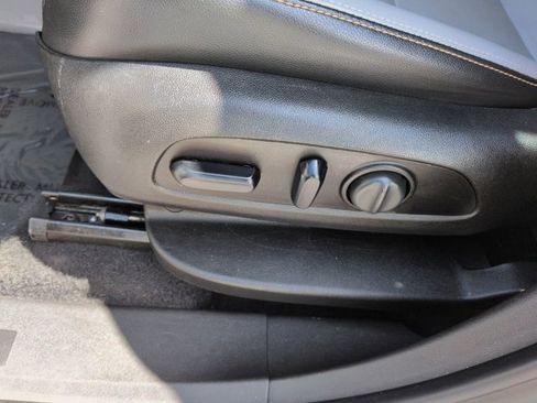 Used 2021 GMC Terrain SLT image 21