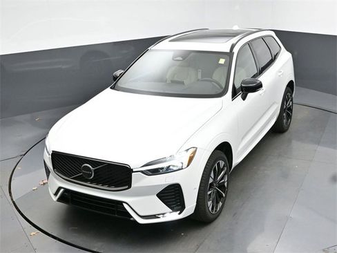 New 2026 Volvo XC60 B5 Plus w/ Protection Package Premier image 47