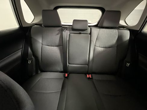 Used 2025 Toyota RAV4 XLE FWD image 33