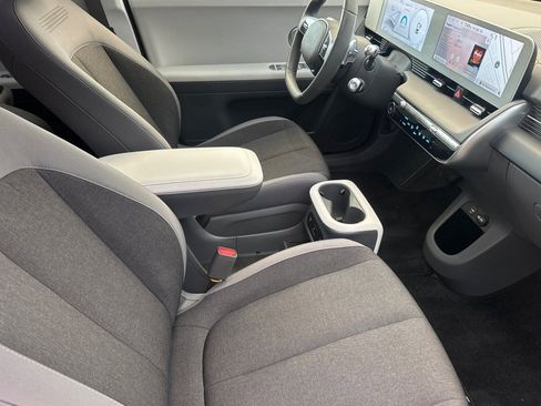 Certified 2024 Hyundai Ioniq 5 SEL image 17