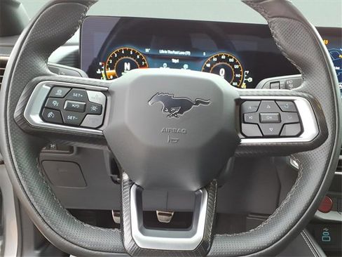 Used 2024 Ford Mustang GT Premium image 9