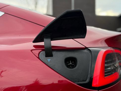 Used 2020 Tesla Model 3 Long Range image 28