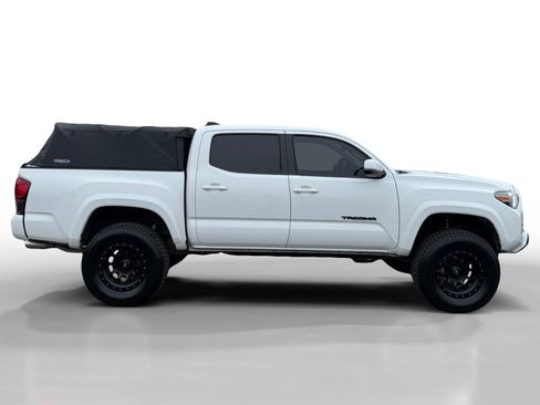 Used 2020 Toyota Tacoma SR5 image 6