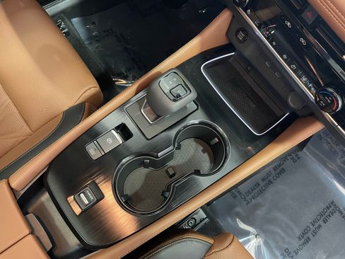 Used 2025 Nissan Rogue Platinum w/ Tech Package FWD image 42