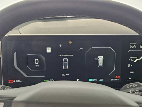 Used 2024 Kia EV9 Wind image 25