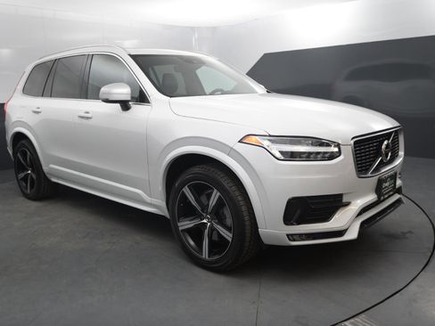 Used 2019 Volvo XC90 T6 R-Design w/ Protection Package image 7