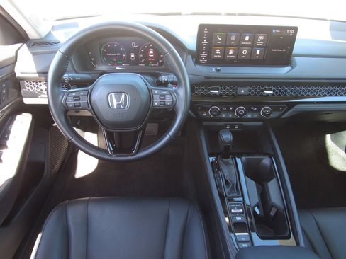 Used 2023 Honda Accord EX-L image 16