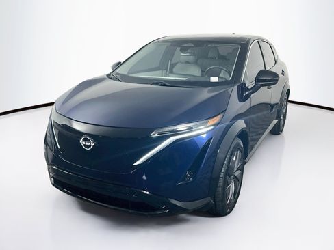 Used 2023 Nissan Ariya FWD image 3