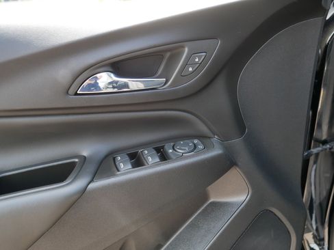 Used 2022 Chevrolet Equinox LT AWD/4WD image 19