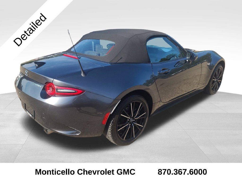 Used 2024 MAZDA MX-5 Miata Grand Touring RWD image 8