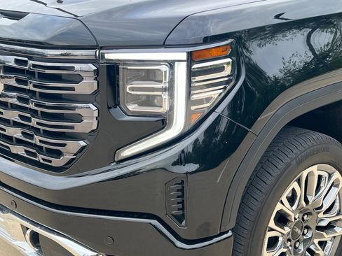 Used 2025 GMC Sierra 1500 Denali Ultimate AWD/4WD image 4