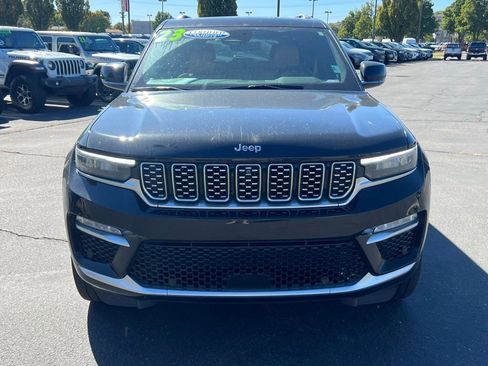 Used 2023 Jeep Grand Cherokee Summit AWD/4WD image 4