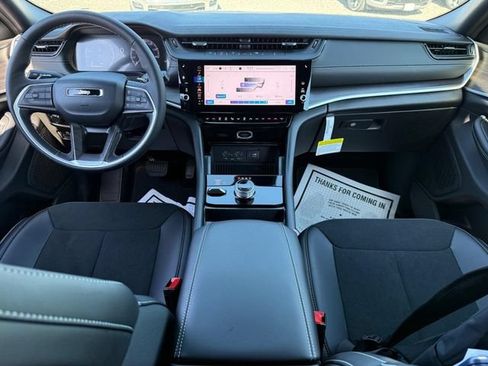 New 2026 Jeep Grand Cherokee Altitude AWD/4WD image 14