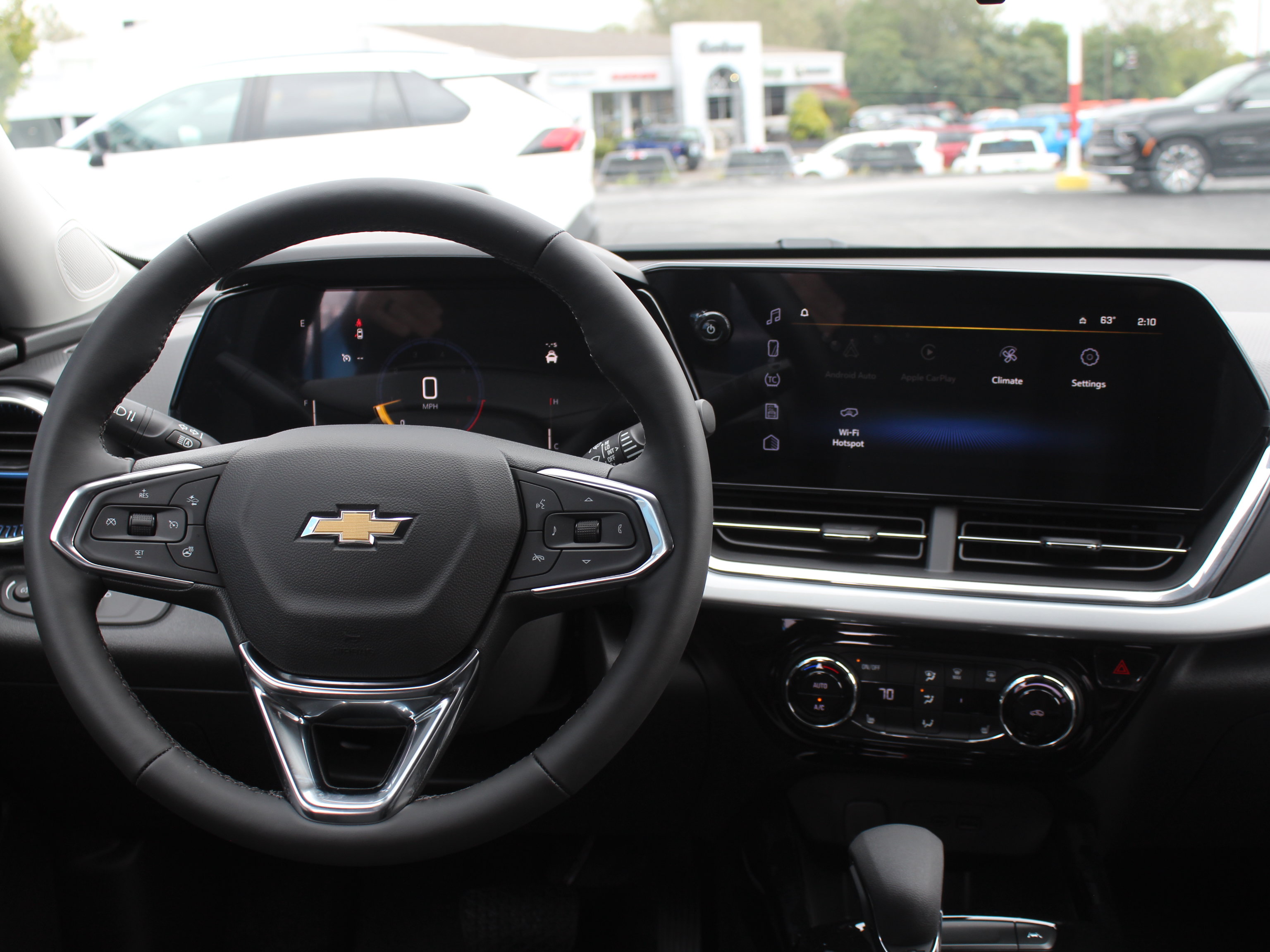 New 2026 Chevrolet Trax LT w/ LT Convenience Package FWD image 27