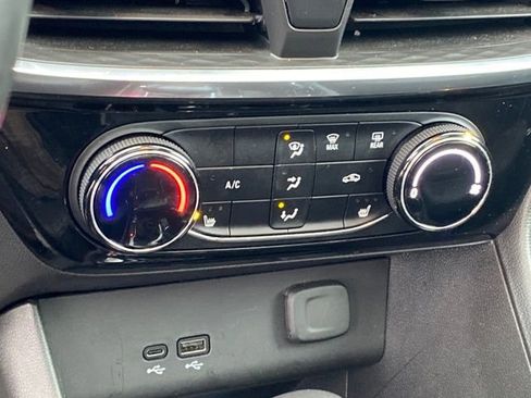 Certified 2024 Buick Encore GX Sport Touring w/ Experience Buick Package image 12