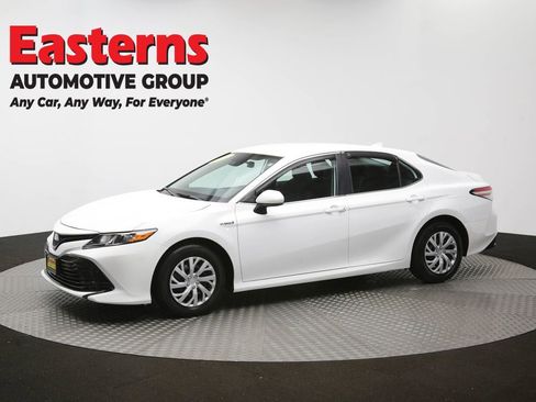 Used 2020 Toyota Camry LE image 58