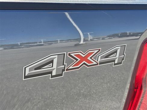Used 2025 Ford F250 XLT image 31
