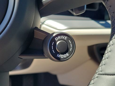 New 2026 Porsche Cayenne Base image 37