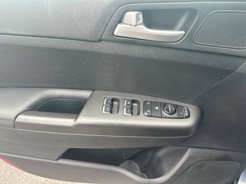 Used 2020 Kia Sportage LX w/ LX Popular Package FWD image 15