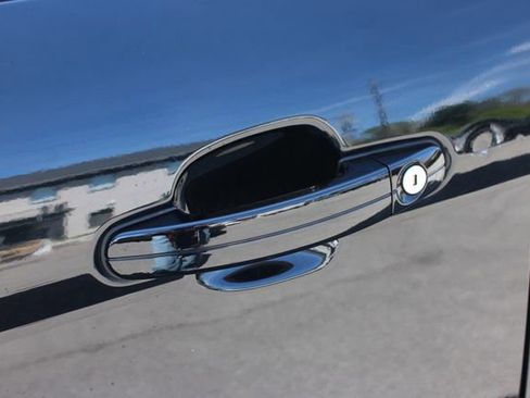 Used 2019 Ford Transit Connect XLT image 9