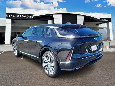 New 2026 Cadillac Lyriq Signature Luxury image 4