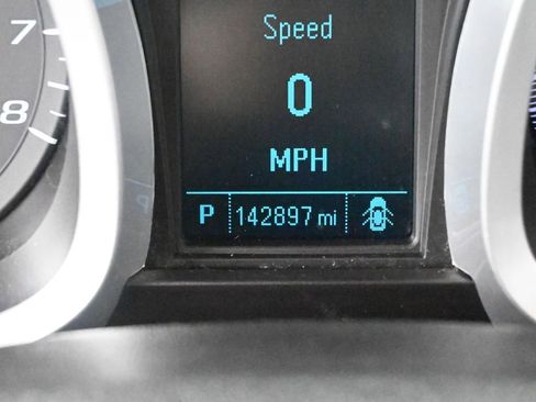 Used 2015 Chevrolet Equinox LT image 35