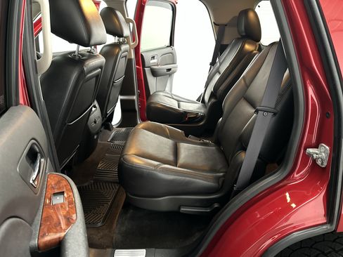 Used 2012 Chevrolet Tahoe LTZ image 26